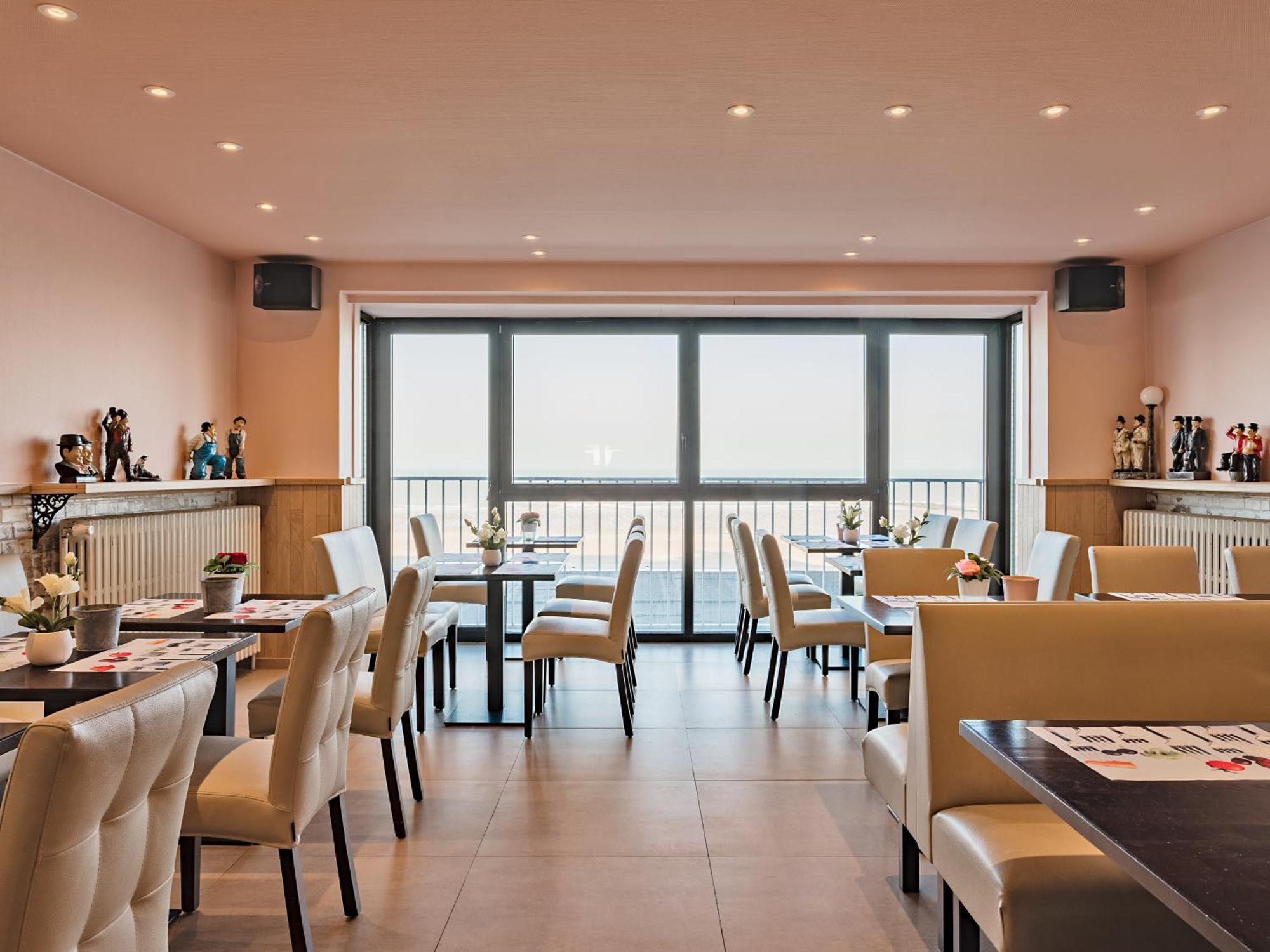 Hotel De Zeebries Budget Middelkerke Eksteriør billede